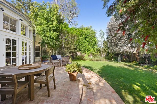 10339 Glenbarr Avenue, Los Angeles, CA 90064