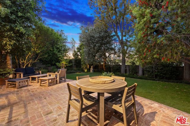 10339 Glenbarr Avenue, Los Angeles, CA 90064