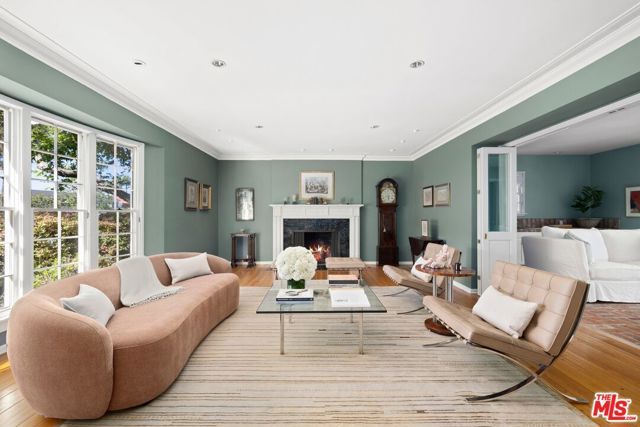 10339 Glenbarr Avenue, Los Angeles, CA 90064