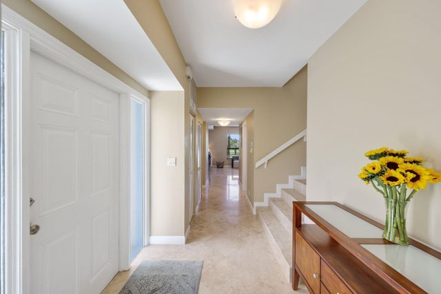 800 GREENSWARD Court 203-I, Delray Beach, FL 33445