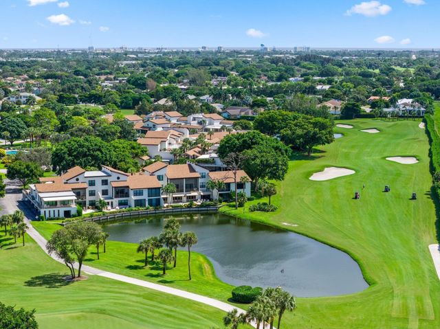800 GREENSWARD Court 203-I, Delray Beach, FL 33445