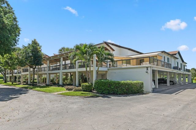 800 GREENSWARD Court 203-I, Delray Beach, FL 33445