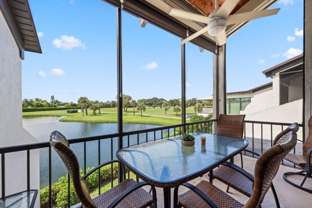 800 GREENSWARD Court 203-I, Delray Beach, FL 33445