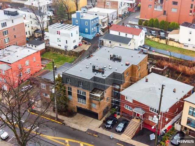 319 Gorge Road 5, Cliffside Park, NJ 07010