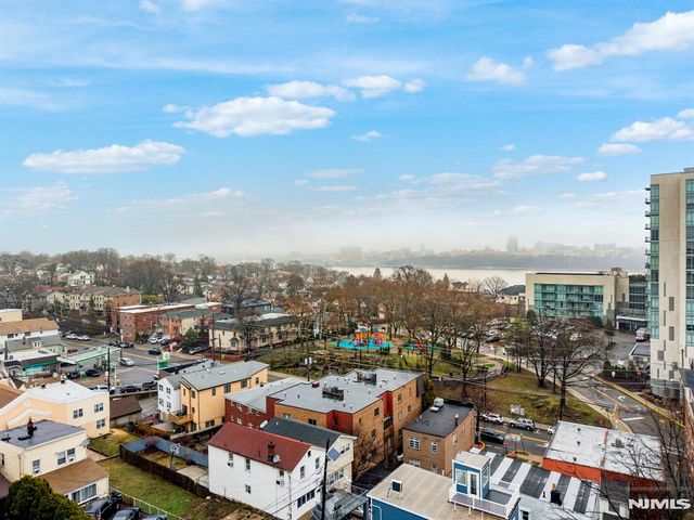 319 Gorge Road 5, Cliffside Park, NJ 07010