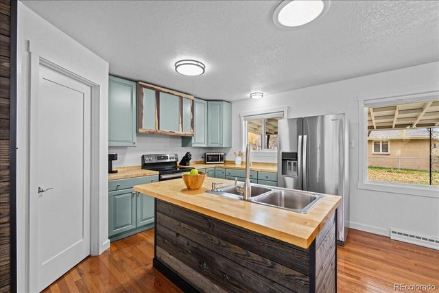 605 6th Street, Windsor, CO 80550