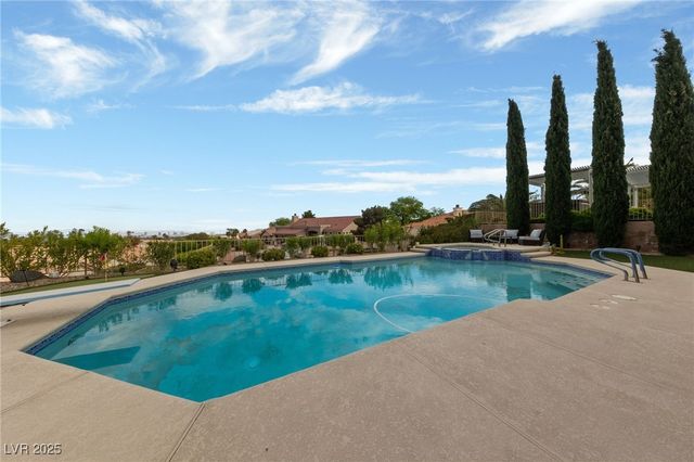 2728 Faiss Drive, Las Vegas, NV 89134