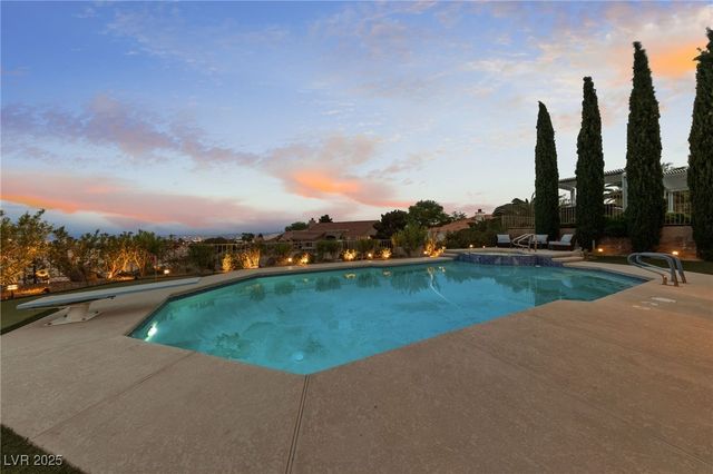 2728 Faiss Drive, Las Vegas, NV 89134