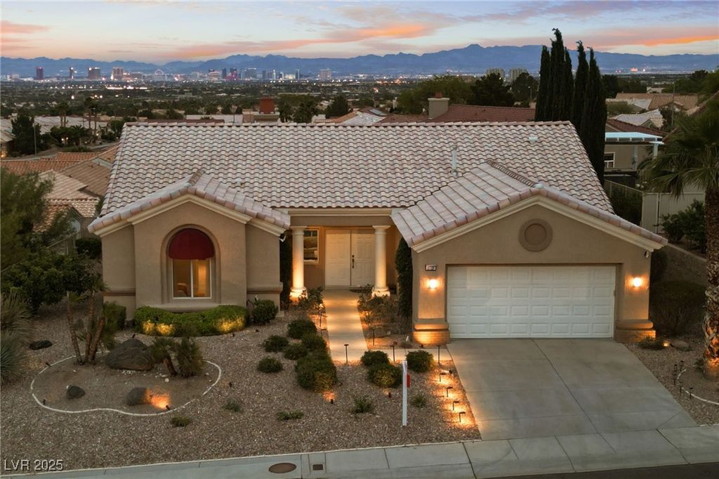 2728 Faiss Drive, Las Vegas, NV 89134