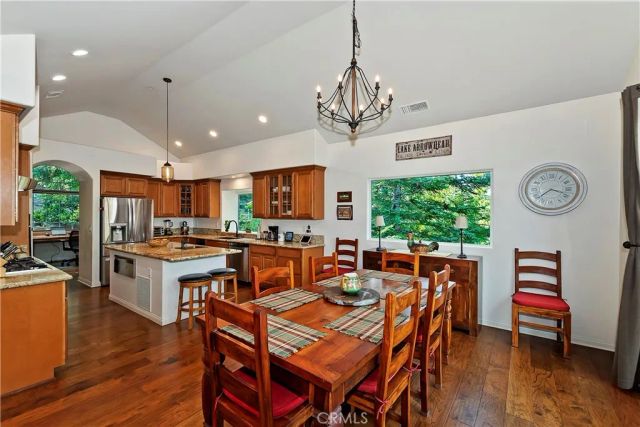 26300 Spyglass Drive, Lake Arrowhead, CA 92352
