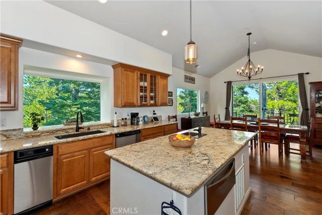 26300 Spyglass Drive, Lake Arrowhead, CA 92352