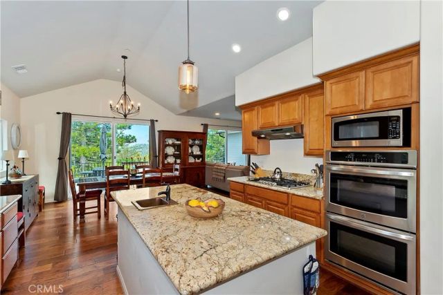 26300 Spyglass Drive, Lake Arrowhead, CA 92352