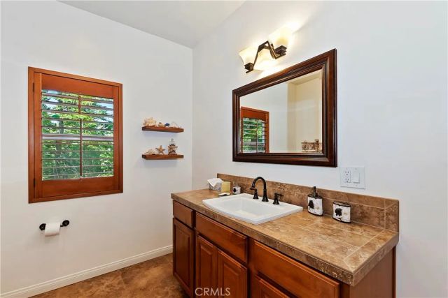 26300 Spyglass Drive, Lake Arrowhead, CA 92352