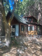 1108 Jupiter Way, Crestline, CA 92325