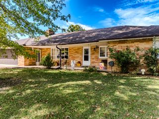 1201 N Bittersweet Lane, Muncie, IN 47304