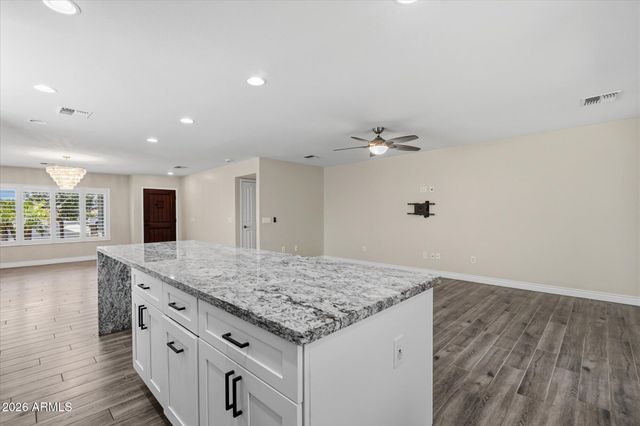 8642 E SAN BRUNO Drive, Scottsdale, AZ 85258