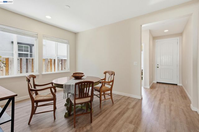 182 Willowrun Way, Oakley, CA 94561