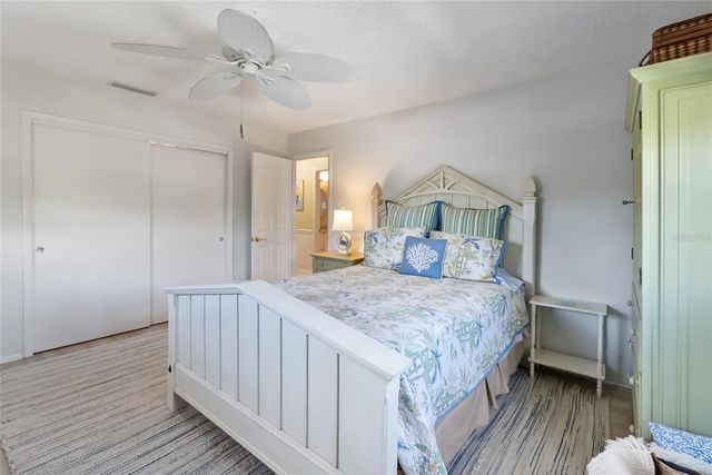 2905 AVENUE C, Holmes Beach, FL 34217