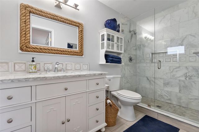 2905 AVENUE C, Holmes Beach, FL 34217