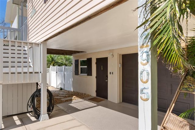 2905 AVENUE C, Holmes Beach, FL 34217