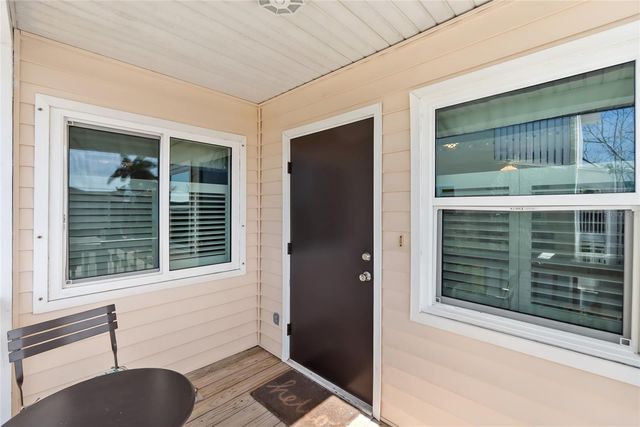 2905 AVENUE C, Holmes Beach, FL 34217