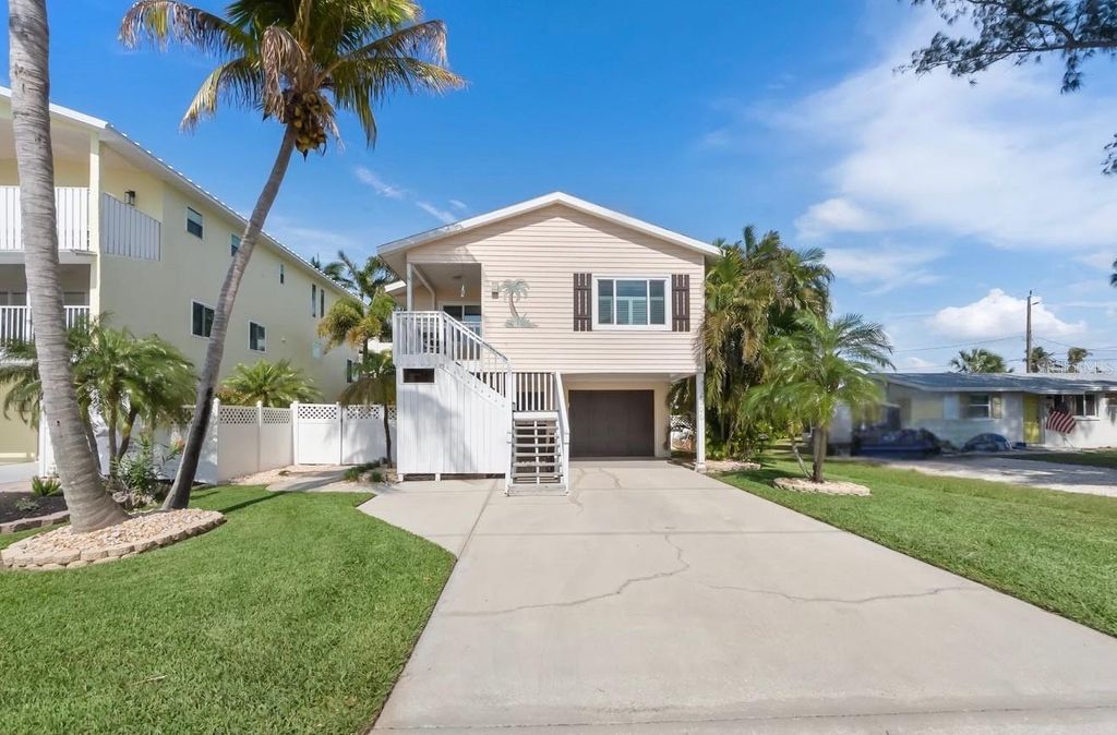2905 AVENUE C, HOLMES BEACH, FL 34217 — photo 2