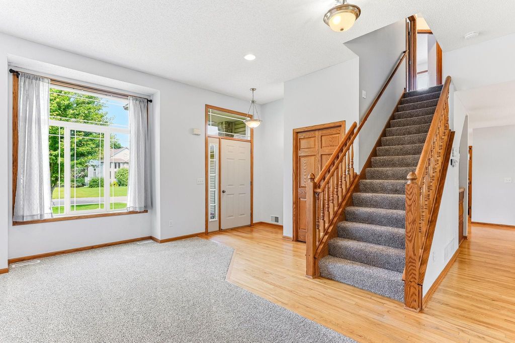 9918 Kiwi Avenue N, Brooklyn Park, MN 55443 — photo 4