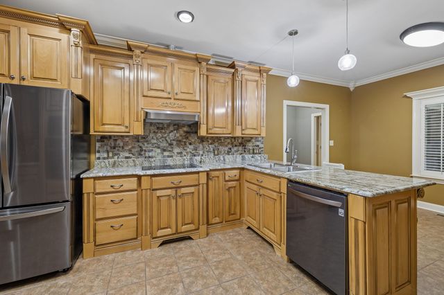 26057 Ashton Ln, Ardmore, TN 38449