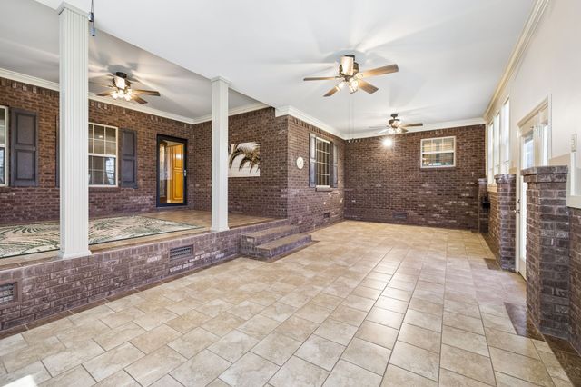 26057 Ashton Ln, Ardmore, TN 38449