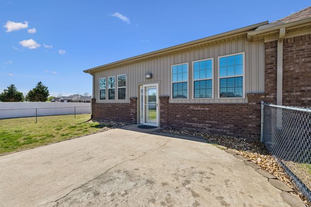 26057 Ashton Ln, Ardmore, TN 38449