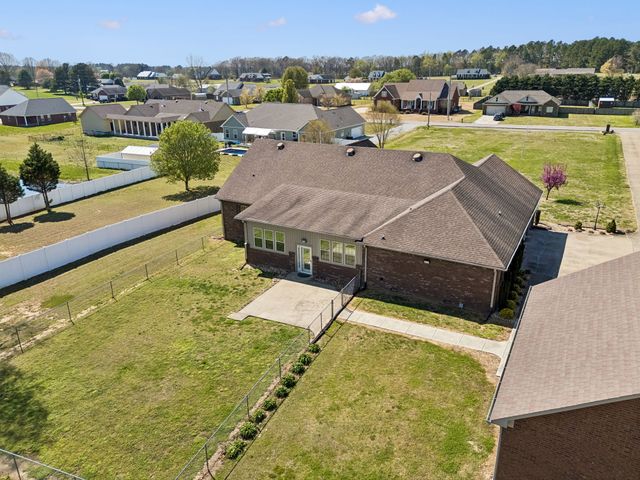 26057 Ashton Ln, Ardmore, TN 38449