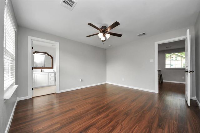 5915 Guyler Street, Wallis, TX 77485