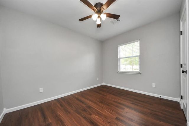 5915 Guyler Street, Wallis, TX 77485