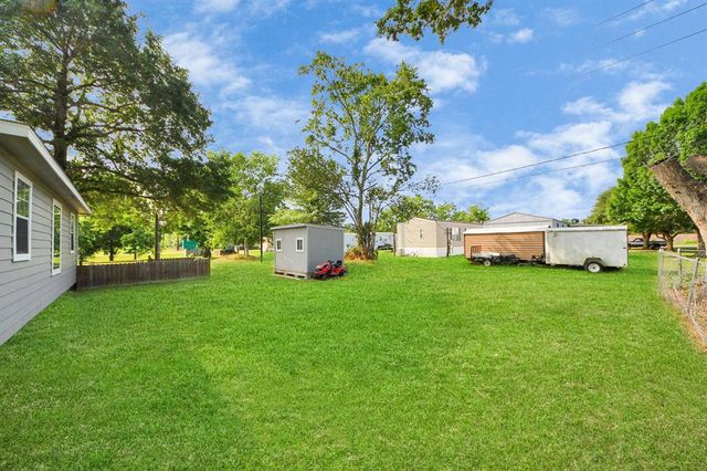 5915 Guyler Street, Wallis, TX 77485