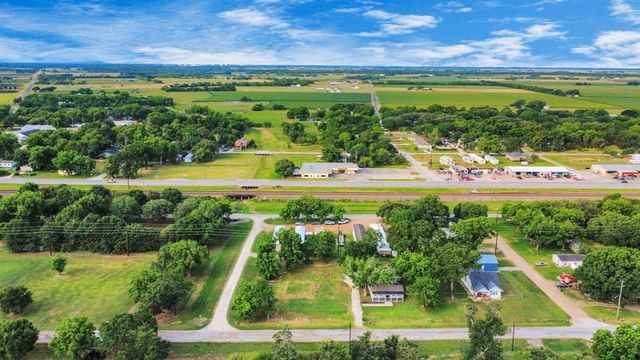 5915 Guyler Street, Wallis, TX 77485