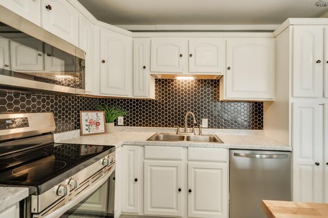 4024 HOOPER DRIVE, Wichita Falls, TX 76306