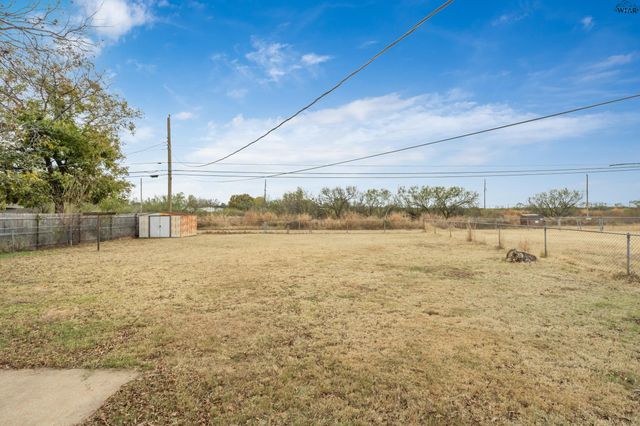 4024 HOOPER DRIVE, Wichita Falls, TX 76306