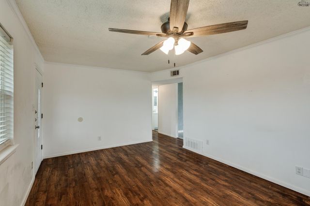 4024 HOOPER DRIVE, Wichita Falls, TX 76306