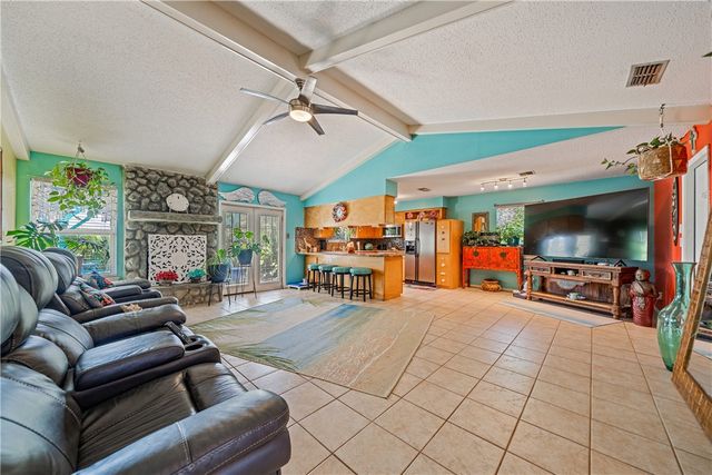 15718 Escapade St, Corpus Christi, TX 78418