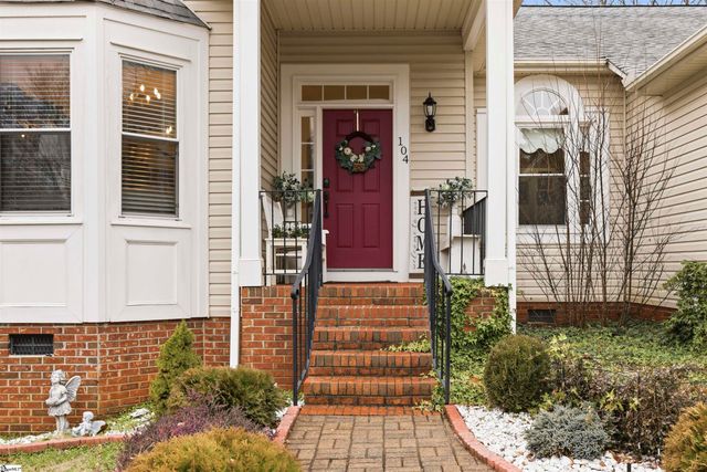 104 Fawn Ridge Way, Mauldin, SC 29662