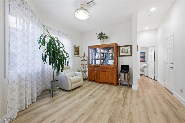 282 Spring River Avenue, Las Vegas, NV 89123