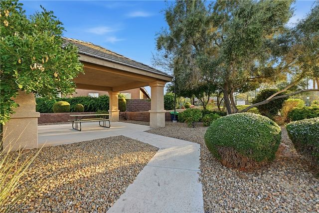 282 Spring River Avenue, Las Vegas, NV 89123