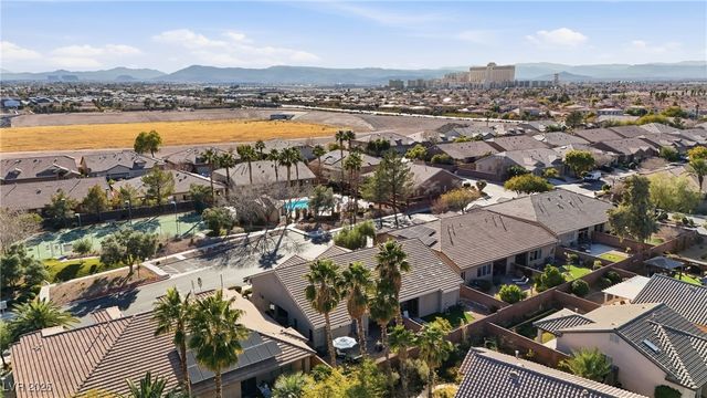 282 Spring River Avenue, Las Vegas, NV 89123