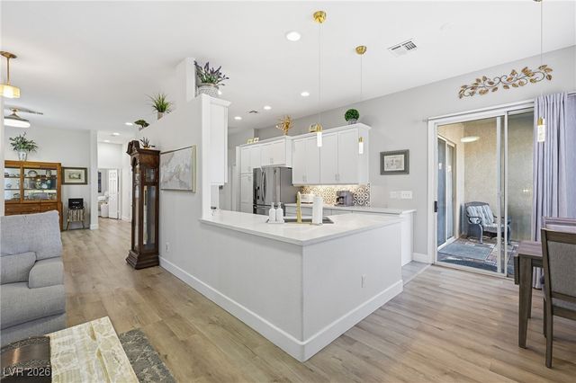 282 Spring River Avenue, Las Vegas, NV 89123