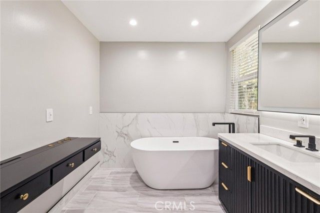 21317 Candice, Chatsworth (los Angeles), CA 91311