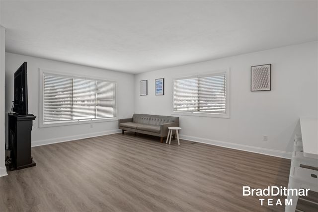 1847 Aberdeen Street, Grand Rapids, MI 49505