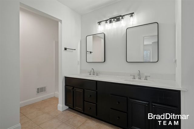 1847 Aberdeen Street, Grand Rapids, MI 49505