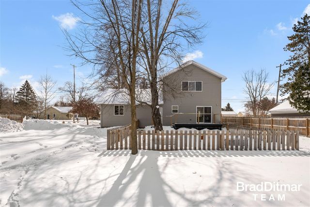 1847 Aberdeen Street, Grand Rapids, MI 49505