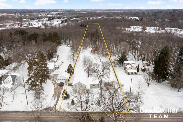 1847 Aberdeen Street, Grand Rapids, MI 49505