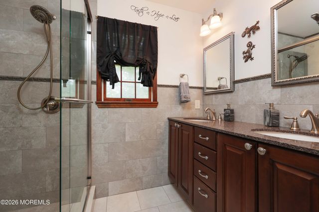 1908 Shadowbrook Drive, Wall, NJ 07719